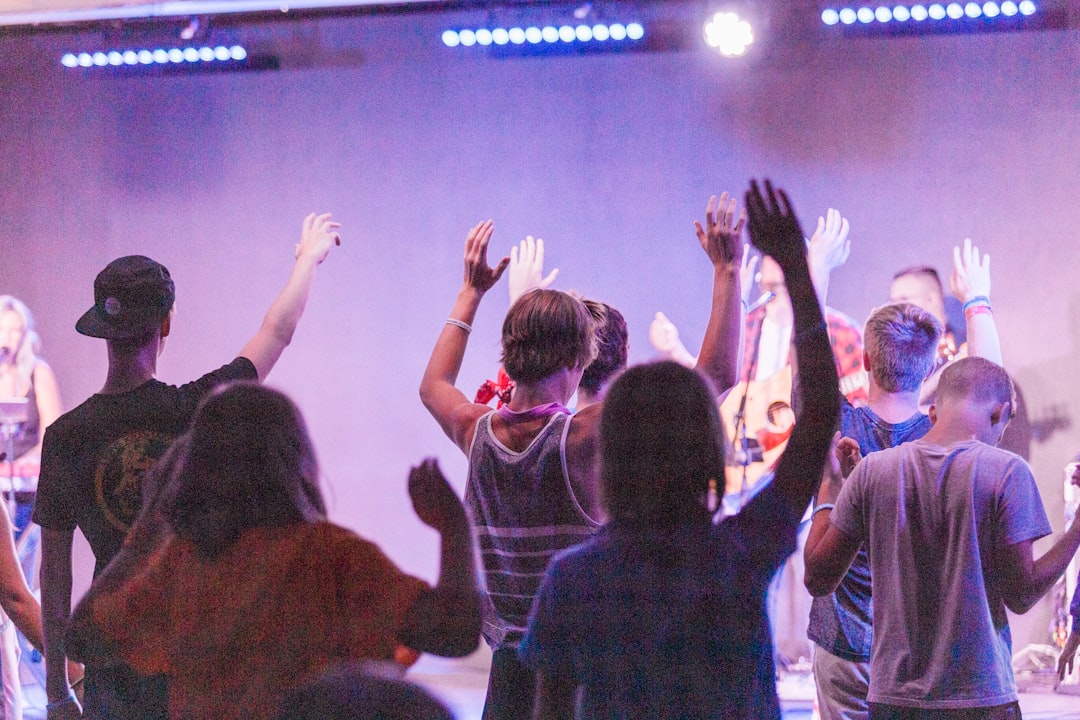 人類圖成為自己：戲劇課中與身體合一、坦然表達的練習場景